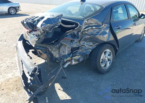 2024 Hyundai Elantra Se z USA, uszkodzony, nr VIN KMHLL4DG8RU731912